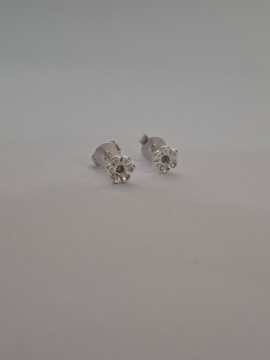 Brinco Flor Vazada Prata 925